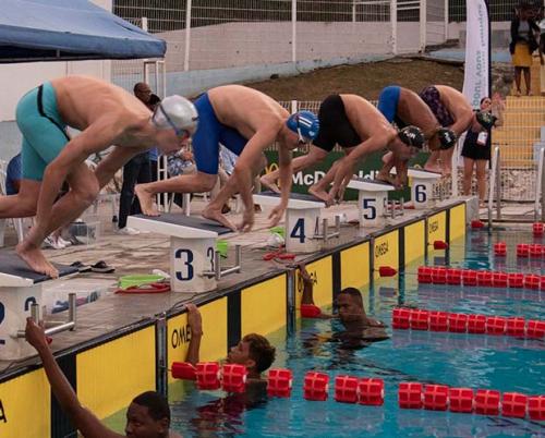 Cuba domina comienzo de natación en Juegos del Caribe