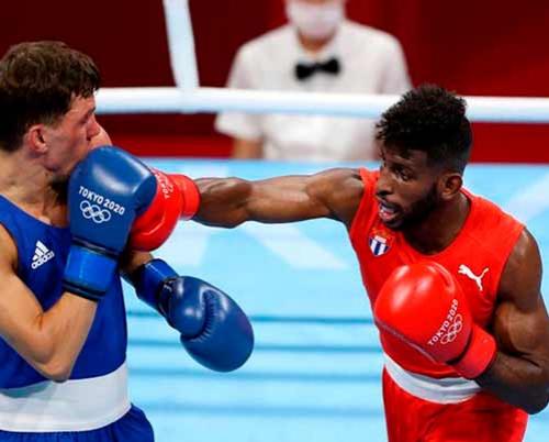Andy Cruz de Cuba abrió con victoria en boxeo olímpico