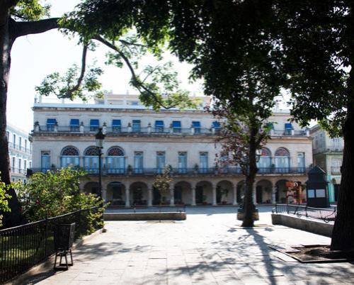 The ancestry of the Hotel Santa Isabel